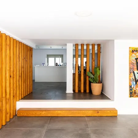 Rochari Hotel 4*
