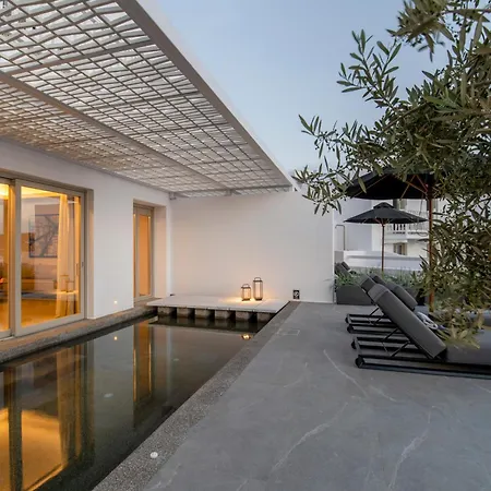 Rochari Hotel 4*