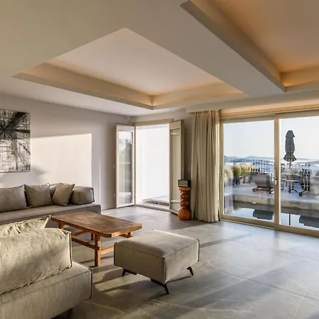Hotel Rochari 4*