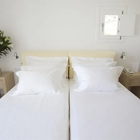 Rochari Hotel 4*