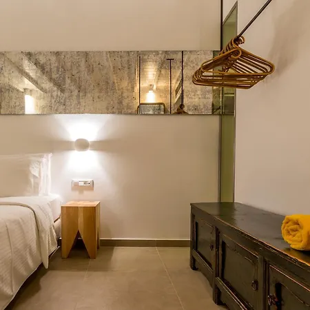 Rochari Hotel 4*